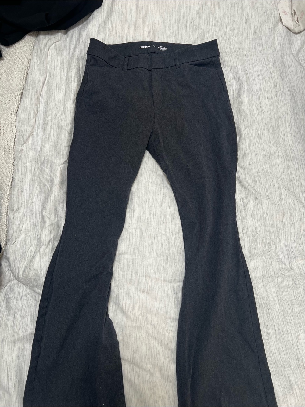 Never Worn Old Navy Women’s Flair Slacks